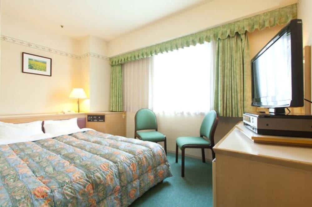 แอร์ไลน์ โฮเต็ล Hotel มิยาซากิ ภายนอก รูปภาพ