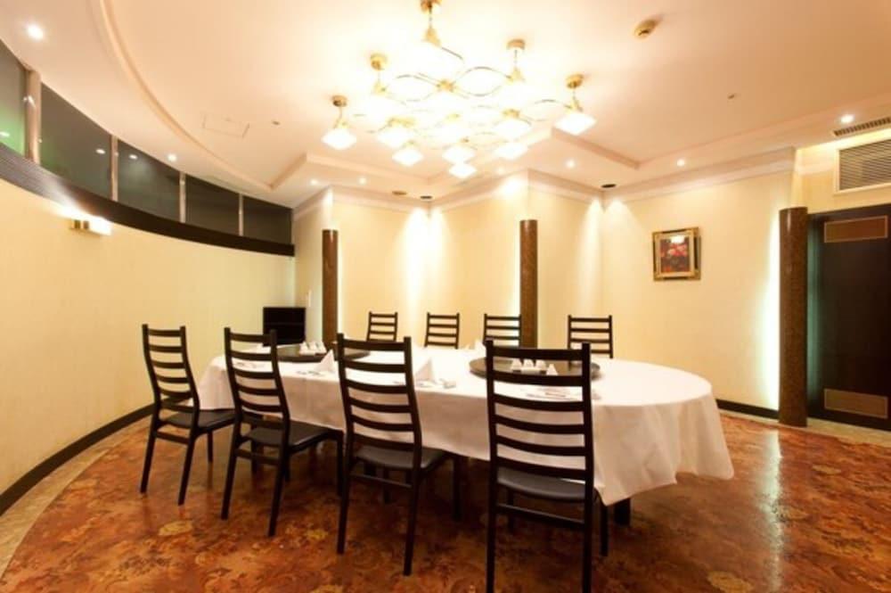 แอร์ไลน์ โฮเต็ล Hotel มิยาซากิ ภายนอก รูปภาพ
